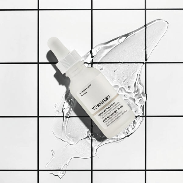 Hyaluronic acid essence milk can moisturize every inch of skin like spring rain: once applied, it will become tender and revitalize the skin